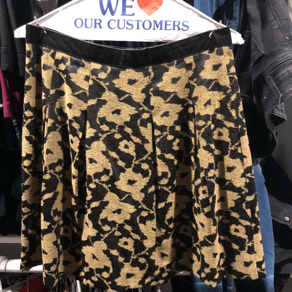Loft skirt size 6